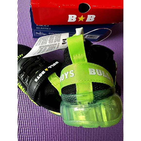 Bull Boys T-Rex Boy Sneakers Dinosaurs Size 9 US Black Green Light-Up Velcro NEW - Picture 3 of 12